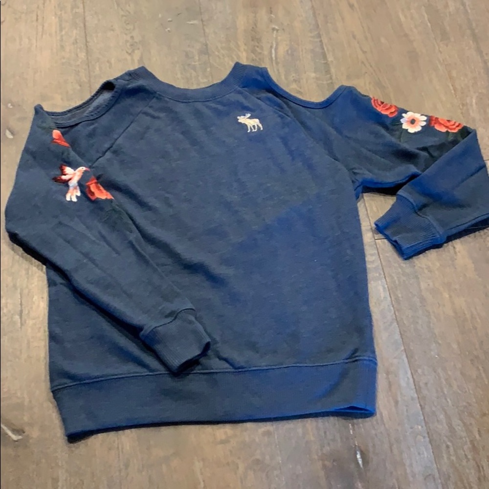 Bird embroidered blue sweater